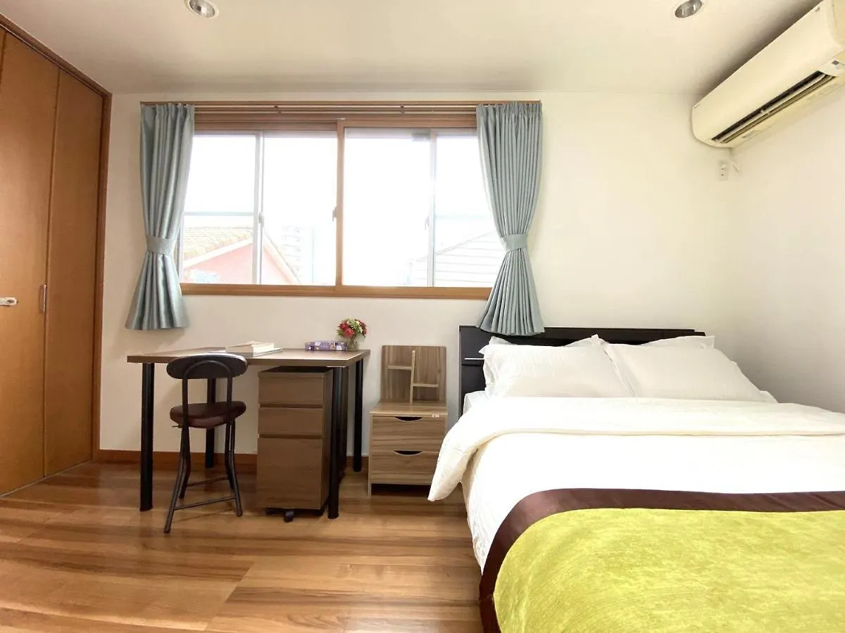 46-Shinjuku Resort House Токио